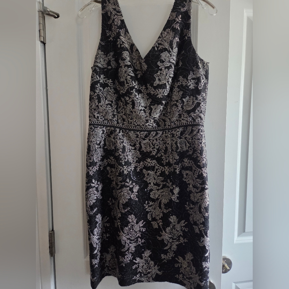 David Meister Elegant Black and Silver Midi Dress